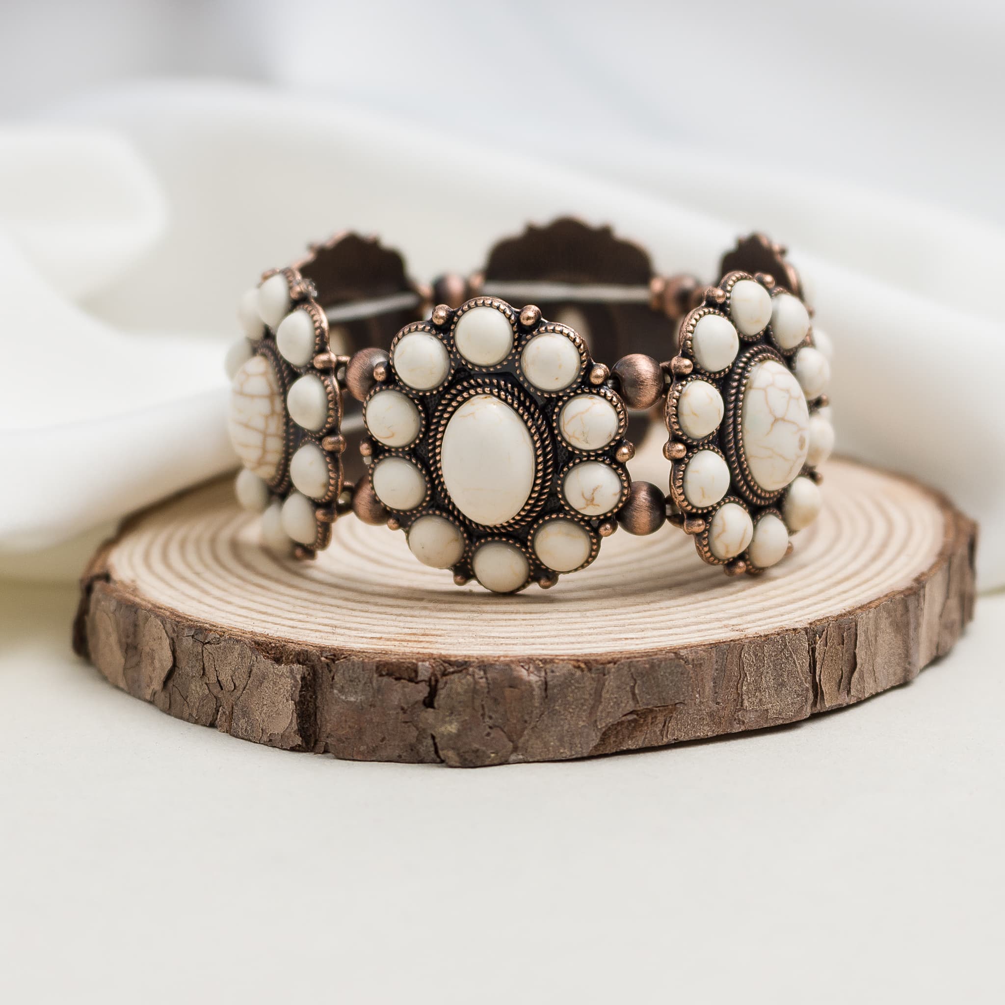 Western Ivory Bloom Stretch Bracelet